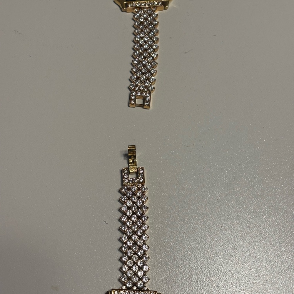 Sparkly Rhinestone Apple Watch Band - Picture 3 of 3